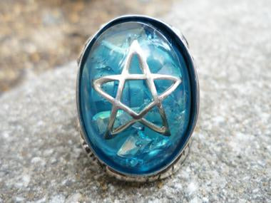 Blue Cracked Stone Ring RING Alex Streeter   